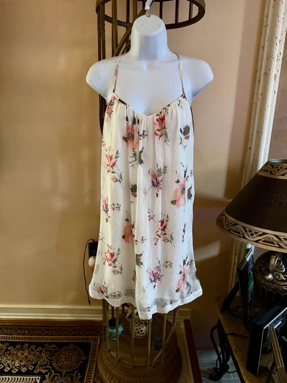 Abercrombie & Fitch White Floral Trapeze Spaghetti-Strap Camisole XS